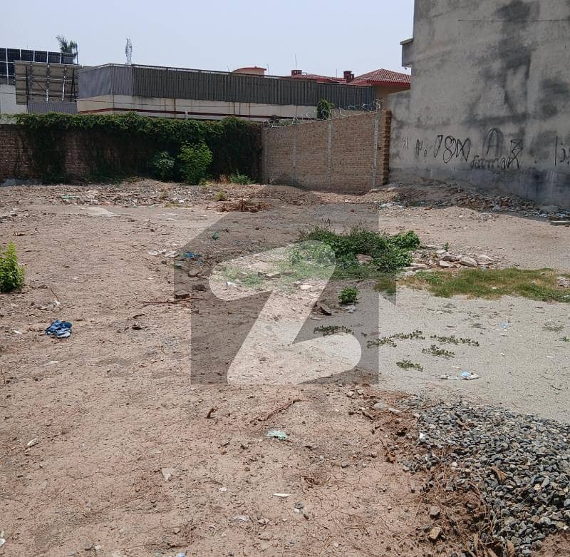 700 Square Yard Plot Available for Sale in Peshawar Cantt 700 Square Yard Plot Available for Sale in Peshawar Cantt