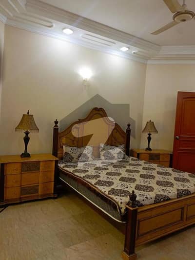 1 KANAL UPPER PORTION AVAILABLE FOR RENT IN DHA PHASE 4 BLOCK GG LOWER PORTION LOCKEDLAHORE