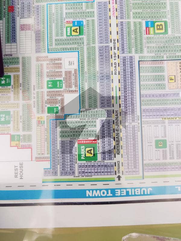 EXCELENT LOCATION KANAL PLOT 40 FEET ROAD