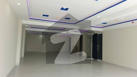 8 Marla Commercial 2nd Floor In Phase 6 Available For Rent On Prime Location