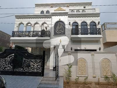 واپڈا ٹاؤن فیز 1 واپڈا ٹاؤن,لاہور میں 6 کمروں کا 10 مرلہ مکان 5.25 کروڑ میں برائے فروخت۔