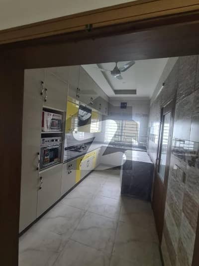 ONE KANAL UPPER PORTION AVAILABLE FOR RENT ALL FACILITIES AVAILABLE Roof Top Plants Install