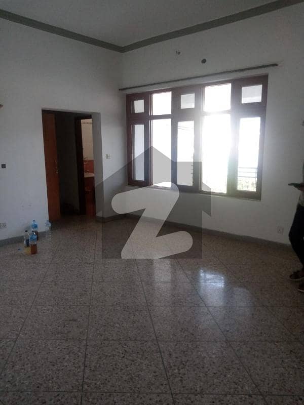ای ۔ 7 اسلام آباد میں 6 کمروں کا 2 کنال مکان 10.0 لاکھ میں کرایہ پر دستیاب ہے۔ ای ۔ 7 اسلام آباد میں 6 کمروں کا 2 کنال مکان 10.0 لاکھ میں کرایہ پر دستیاب ہے۔