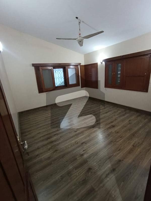 نارتھ ناظم آباد کراچی میں 4 کمروں کا 1 کنال مکان 2.7 لاکھ میں کرایہ پر دستیاب ہے۔ نارتھ ناظم آباد کراچی میں 4 کمروں کا 1 کنال مکان 2.7 لاکھ میں کرایہ پر دستیاب ہے۔