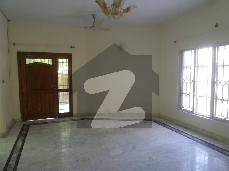 Investors Should sale This House Located Ideally In F-6 Investors Should sale This House Located Ideally In F-6