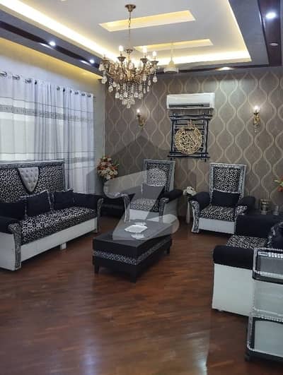 ڈی ایچ اے فیز 8 ڈی ایچ اے ڈیفینس,کراچی میں 5 کمروں کا 3 کنال مکان 34.5 کروڑ میں برائے فروخت۔