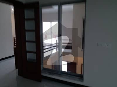 1.5 Kanal Out Class Location Brand New House Available for Rent in Main Chaklala Scheme III 1.5 Kanal Out Class Location Brand New House Available for Rent in Main Chaklala Scheme III