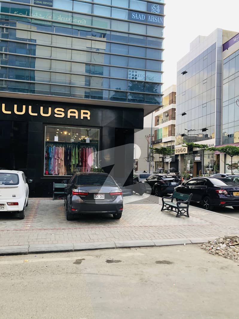 Prime Commercial Space Available For Rent Prime Commercial Space Available For Rent