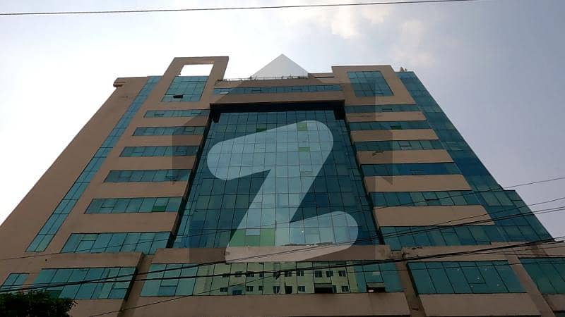 گارڈن ٹاؤن مین بلیوارڈ گارڈن ٹاؤن,لاہور میں 3 مرلہ دفتر 1.35 کروڑ میں برائے فروخت۔