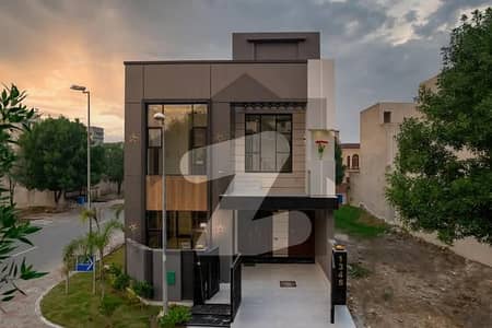 5 Marla Ultra Modern Brand New House For Sale In DHA Phase 9
