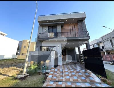DEFENCE BEAUTIFUL 6 MARLA BRAND NEW CORNER HOUSE FOR SALE IN DHA LAHORE