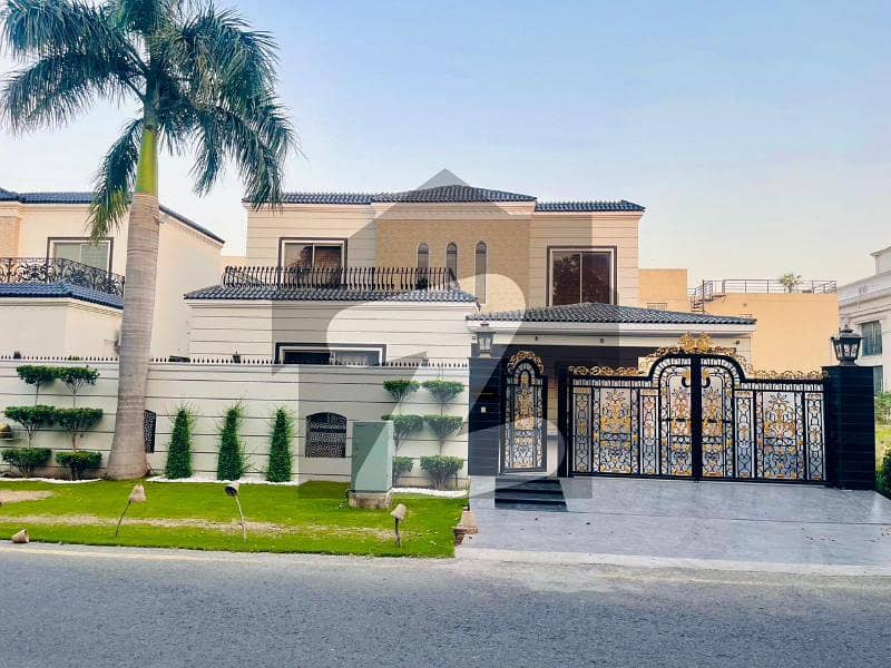 One Kanal Designer Owner Build Bungalow For Sale At Prime Location Of DHA Lahore Near To Park Masjid & Commercial Market.