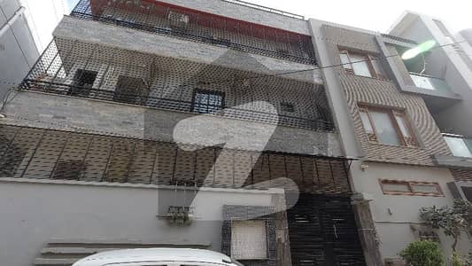 4 BED DD 2nd PORTION WITH ROOF FOR SALE IN GULSHAN E IQBAL BLOCK 13/D2