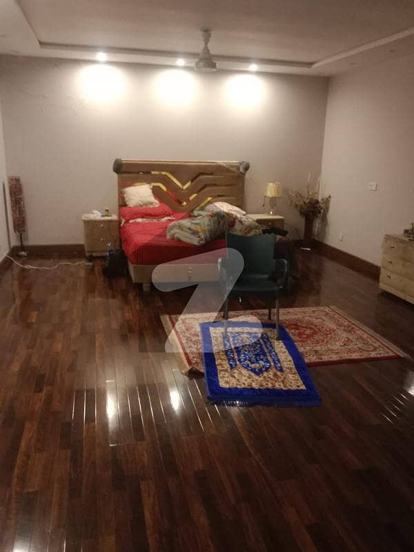 House is available for Rent