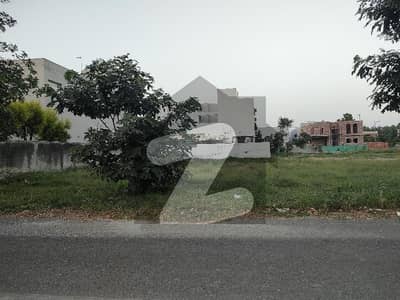 ڈی ایچ اے فیز 6 - بلاک جی فیز 6,ڈیفنس (ڈی ایچ اے),لاہور میں 4 کنال رہائشی پلاٹ 35.0 کروڑ میں برائے فروخت۔