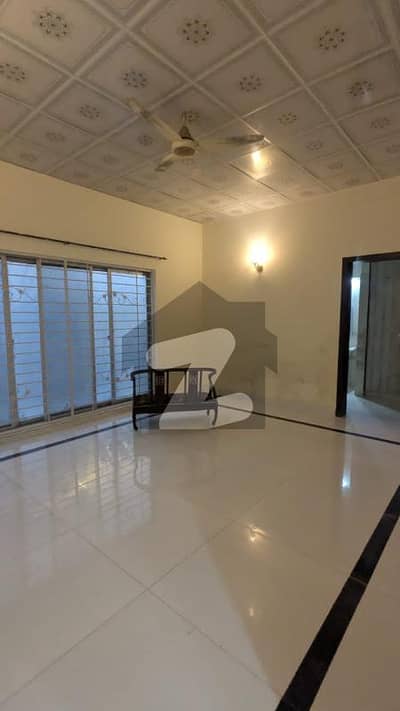1 Kanal Upper Portion For Rent In Lake City | Spacious & Modern