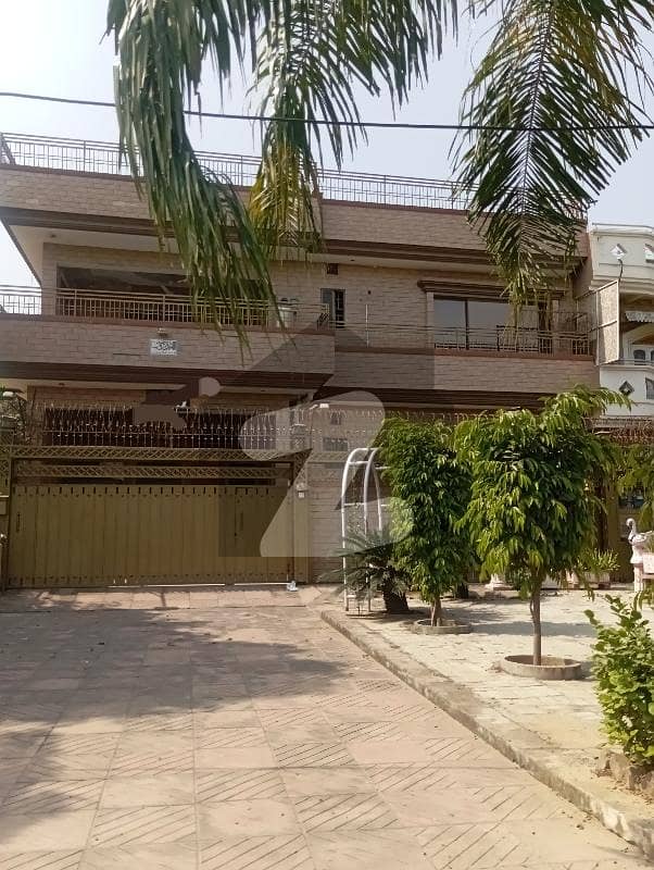 I-8.40x80 Upper Portion. separategate. Kachnar Park face Available For Rent Ideal Location More Options Available