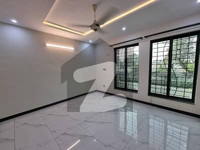 I-8/2. One Kanal Barnd New Upper Portion Separate Gate Ideal Location Tiles Flooring More Options Available