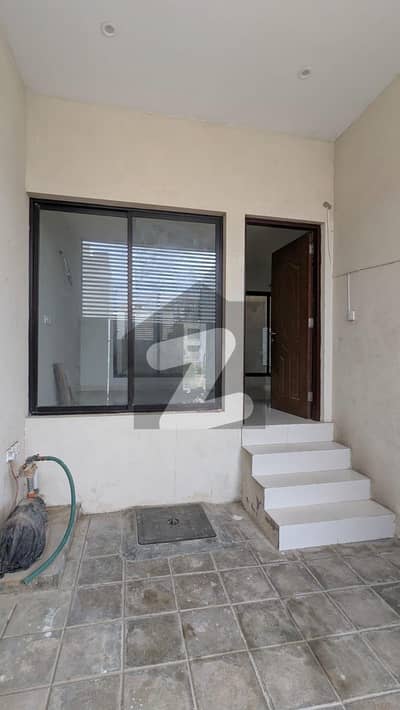 100yd elegant house for rent