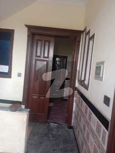 Uper Portion Of 10 Marla House At New Gulzar E Quaid For Rent