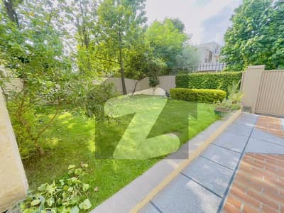 ایف ۔ 7 اسلام آباد میں 5 کمروں کا 1 کنال مکان 6.8 لاکھ میں کرایہ پر دستیاب ہے۔