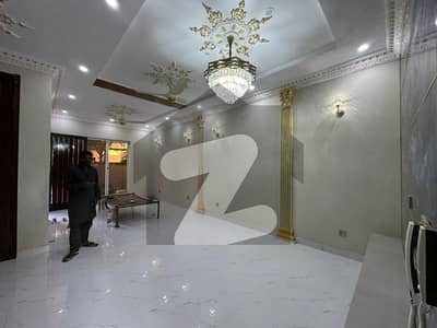 لیک سٹی رائیونڈ روڈ,لاہور میں 4 کمروں کا 5 مرلہ مکان 2.9 کروڑ میں برائے فروخت۔