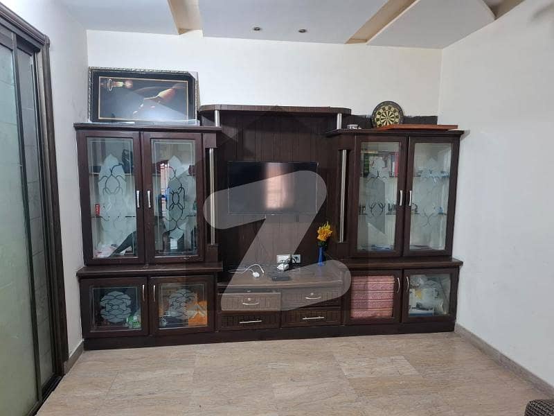 پی سی ایس آئی آر ہاؤسنگ سکیم فیز 2 پی سی ایس آئی آر ہاؤسنگ سکیم,لاہور میں 5 کمروں کا 10 مرلہ مکان 1.6 لاکھ میں کرایہ پر دستیاب ہے۔