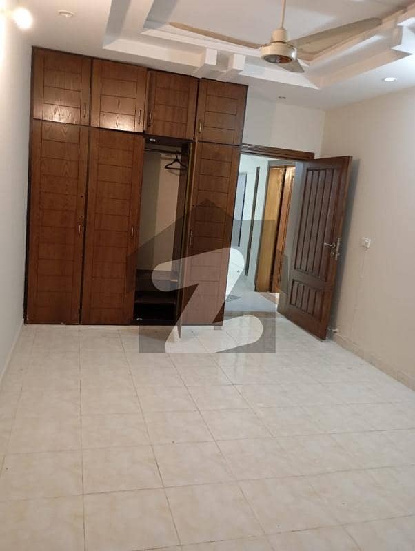 10 Marla House For Rent