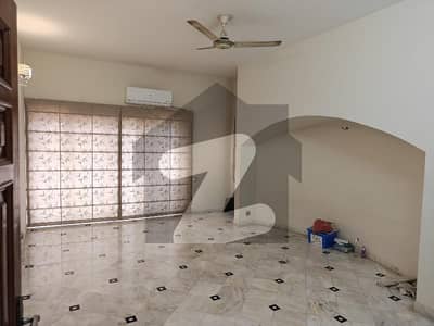 Beautiful Bungalow For Sale In Clifton Block 7