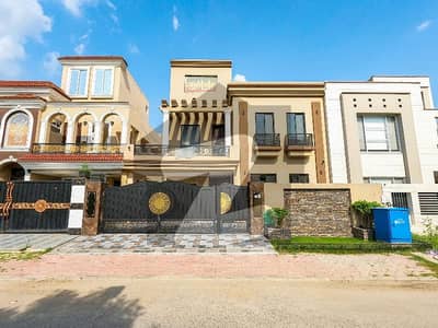 10 Marla House Is Available For Sale In Bahria Orchard Phase 1 Southern Block Lahore