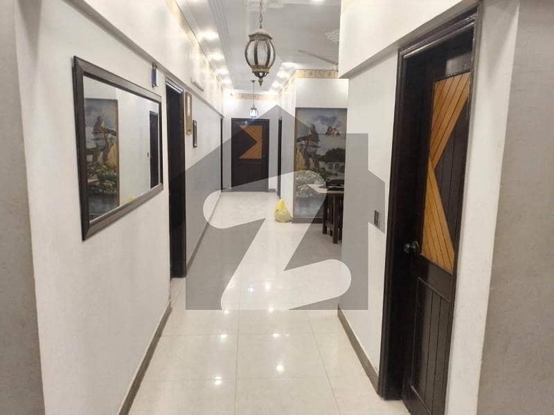 Large 4 Bed DD Luxury Flat with Spacious Rooftop