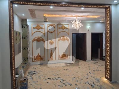 پارک ویو سٹی ۔ تولپ ایکسٹینشن بلاک پارک ویو سٹی,لاہور میں 4 کمروں کا 5 مرلہ مکان 1.95 کروڑ میں برائے فروخت۔
