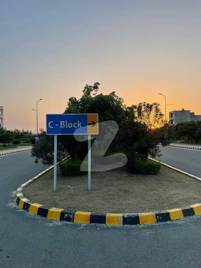 پارک ایونیو ہاؤسنگ سکیم لاہور میں 5 مرلہ رہائشی پلاٹ 41.25 لاکھ میں برائے فروخت۔