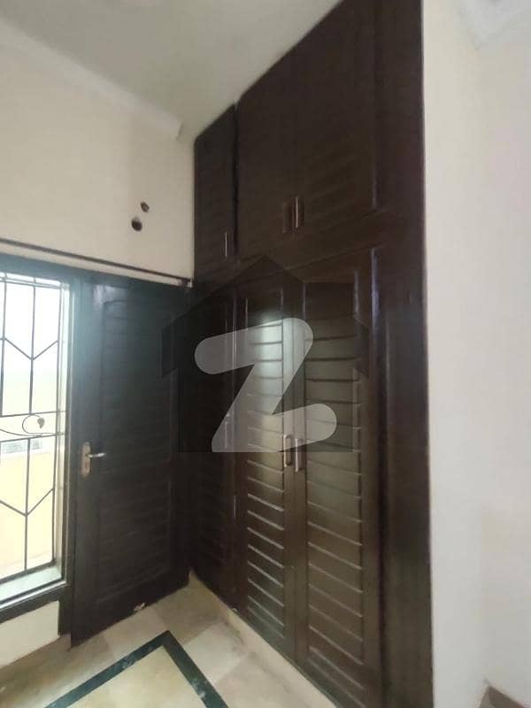 جی ۔ 13 اسلام آباد میں 2 کمروں کا 7 مرلہ بالائی پورشن 75.0 ہزار میں کرایہ پر دستیاب ہے۔ جی ۔ 13 اسلام آباد میں 2 کمروں کا 7 مرلہ بالائی پورشن 75.0 ہزار میں کرایہ پر دستیاب ہے۔