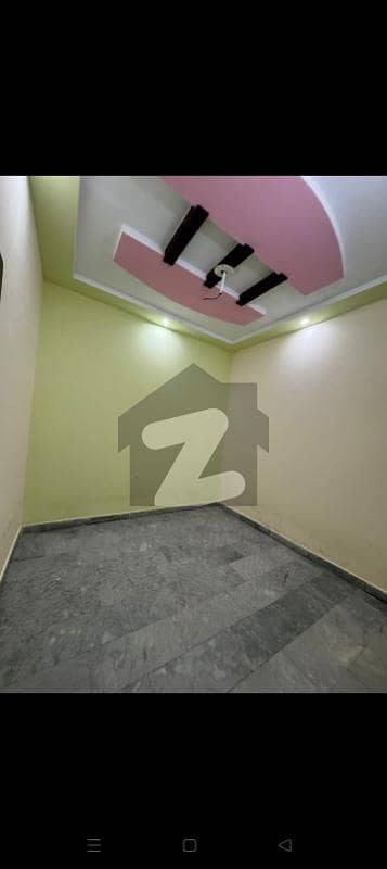 سبزہ زار سکیم لاہور میں 4 کمروں کا 2 مرلہ مکان 70.0 لاکھ میں برائے فروخت۔