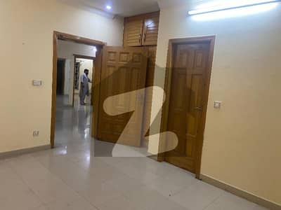 7 Marla House With Gas'S Available For Rent