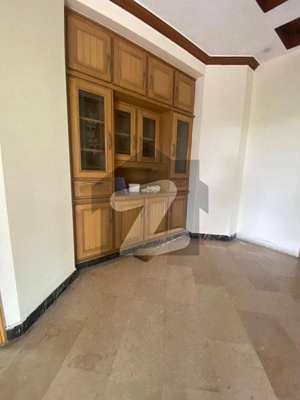Kanal Upper Portion Available For Rent