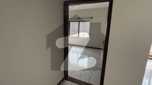 10 Marla Flat Is Available For Rent