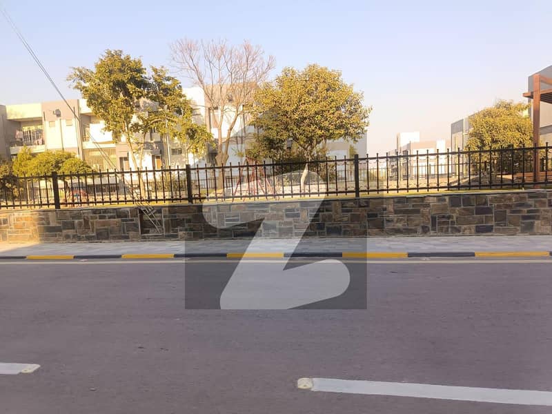 عسکری 9 راولپنڈی میں 15 مرلہ رہائشی پلاٹ 3.9 کروڑ میں برائے فروخت۔