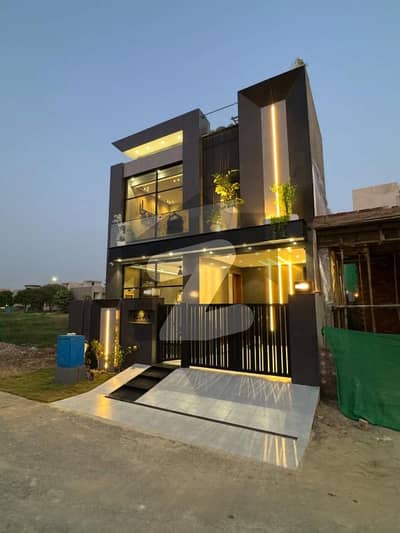 7 Marla Luxury House Available For Rent