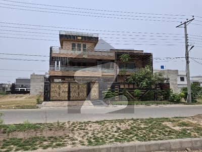 1 Kanal Modern House For Sale