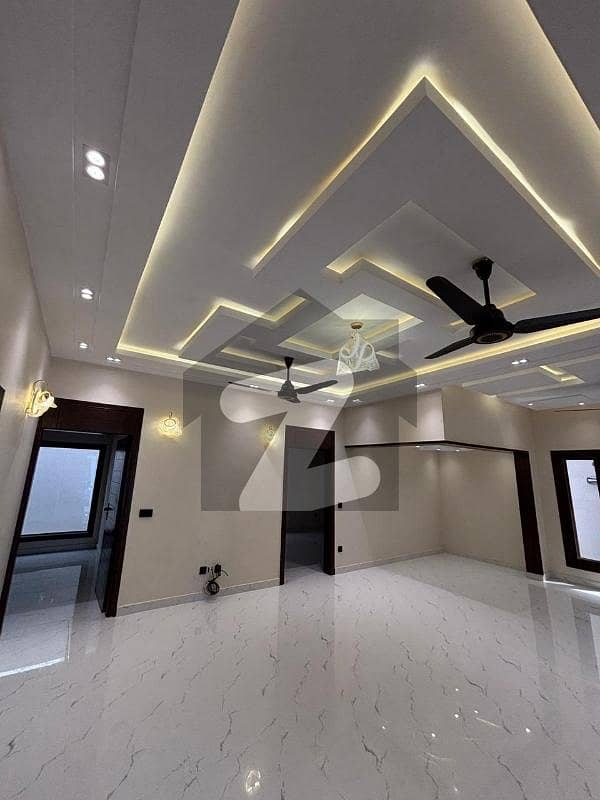 ڈی ایچ اے فیز 6 ڈی ایچ اے ڈیفینس,کراچی میں 6 کمروں کا 1 کنال مکان 15.25 کروڑ میں برائے فروخت۔ ڈی ایچ اے فیز 6 ڈی ایچ اے ڈیفینس,کراچی میں 6 کمروں کا 1 کنال مکان 15.25 کروڑ میں برائے فروخت۔
