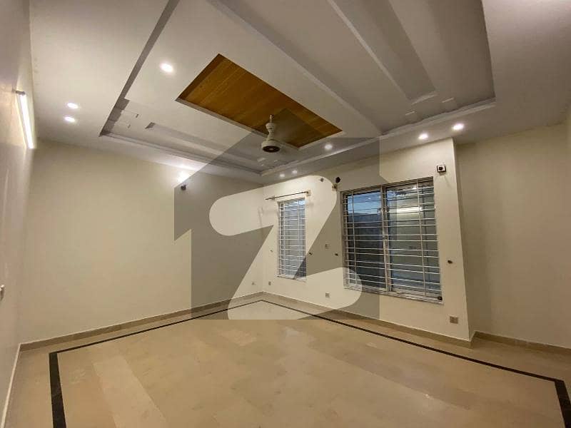 جی ۔ 13/4 جی ۔ 13,اسلام آباد میں 10 کمروں کا 1 کنال مکان 4.5 لاکھ میں کرایہ پر دستیاب ہے۔