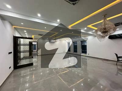 ای ۔ 7 اسلام آباد میں 11 کمروں کا 2 کنال مکان 36.4 لاکھ میں کرایہ پر دستیاب ہے۔