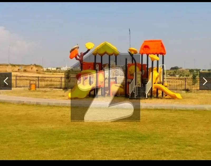 10 Marla Commercial Plot Front Back Open