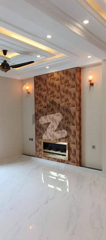 6 MARLA LUXURY VILLA IN EASTERN HOMES