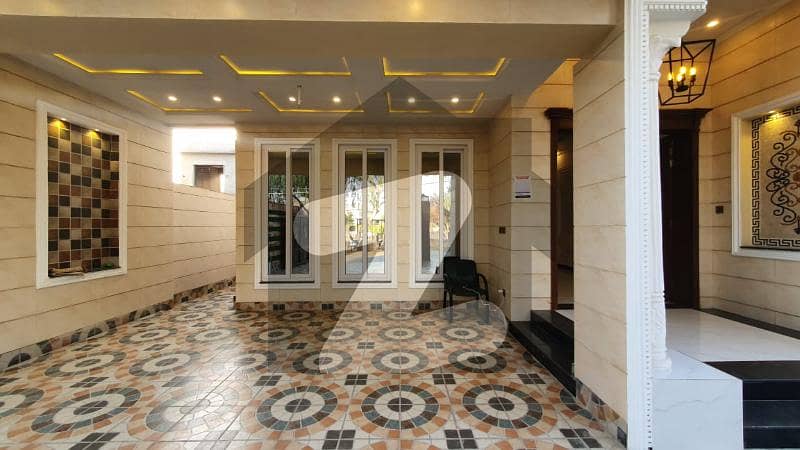 1 Kanal Brand New House 1 Kanal Brand New House