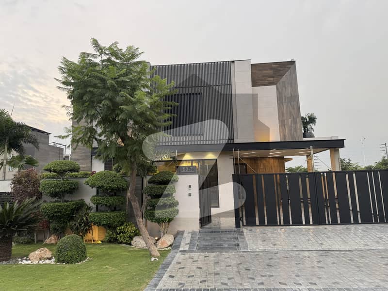 ڈی ایچ اے فیز 8 ڈیفنس (ڈی ایچ اے),لاہور میں 5 کمروں کا 1 کنال مکان 9.75 کروڑ میں برائے فروخت۔ ڈی ایچ اے فیز 8 ڈیفنس (ڈی ایچ اے),لاہور میں 5 کمروں کا 1 کنال مکان 9.75 کروڑ میں برائے فروخت۔