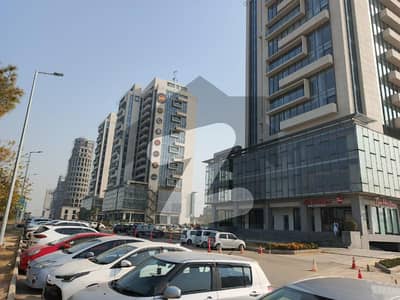 900 Sqft Office For Sale In New Blue Area PKR 7.50 Crore