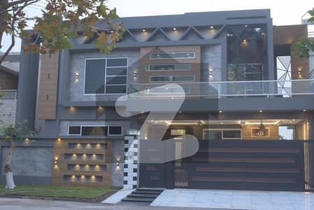 A Good Location 20 Marla House In DC Colony Is On The Market For sale
